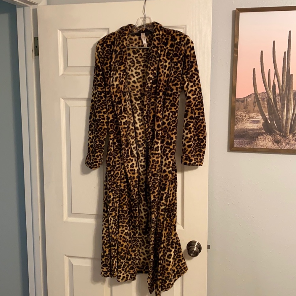 Cheetah print long robe